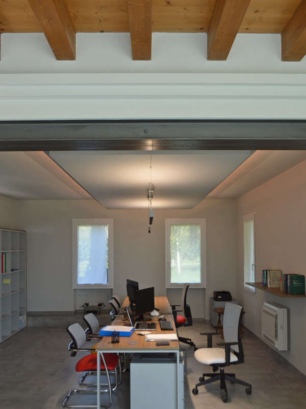 interno ufficio ingresso progetto di architettura e interior design
